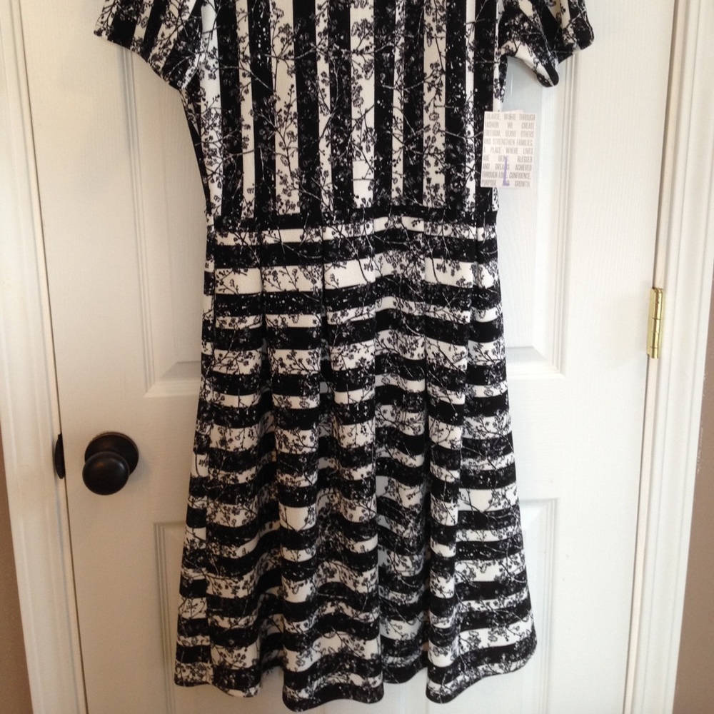 BNWT LLR Large striped Amelia
